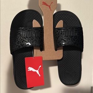 Size 9 WOMENS Puma Black Slide Sandals